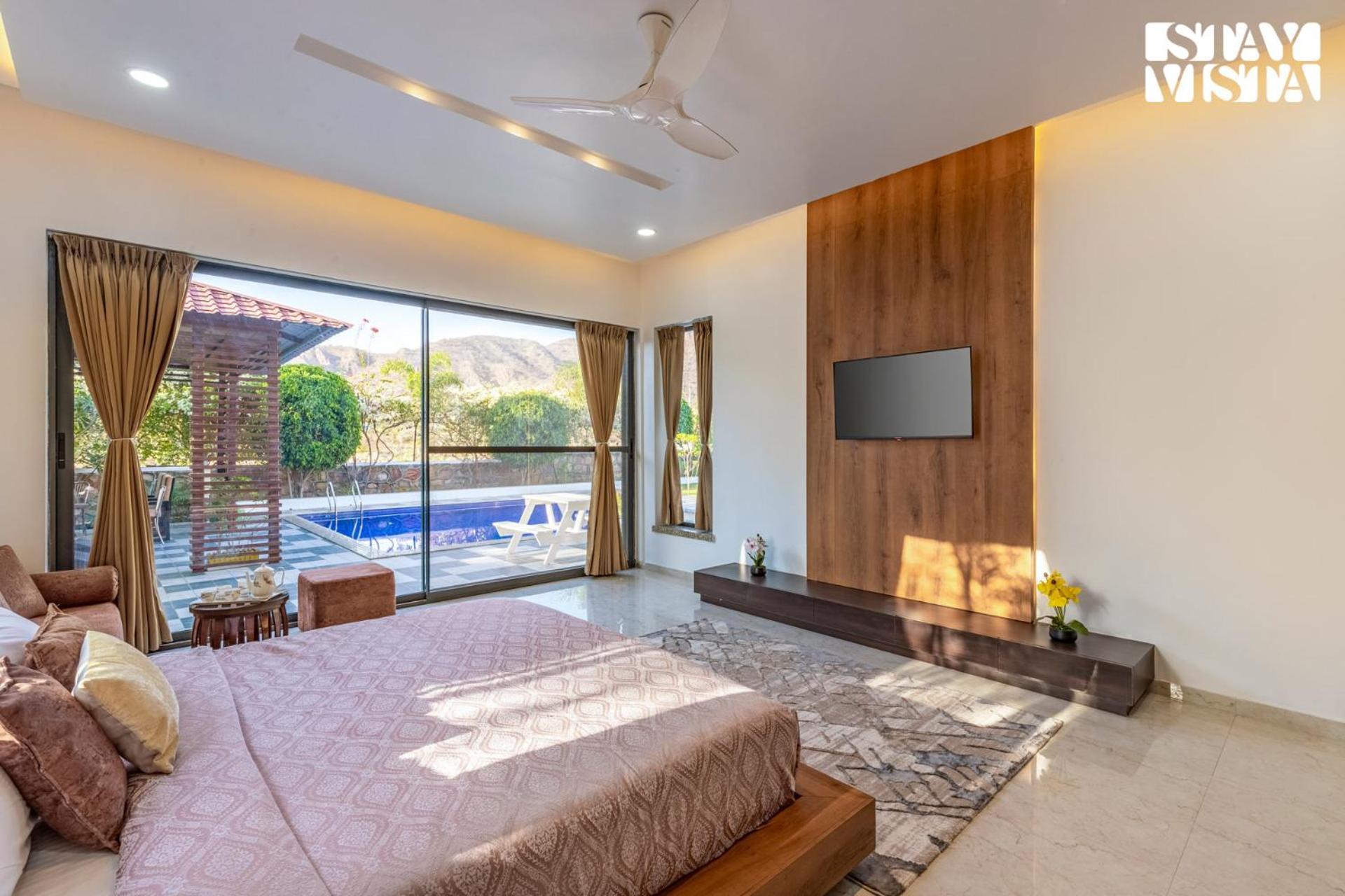 Stayvista'S Bella Dream - Mountain-View With Outdoor Pool, Lawn Featuring A Gazebo & Indoor Games Udaipur Exteriör bild