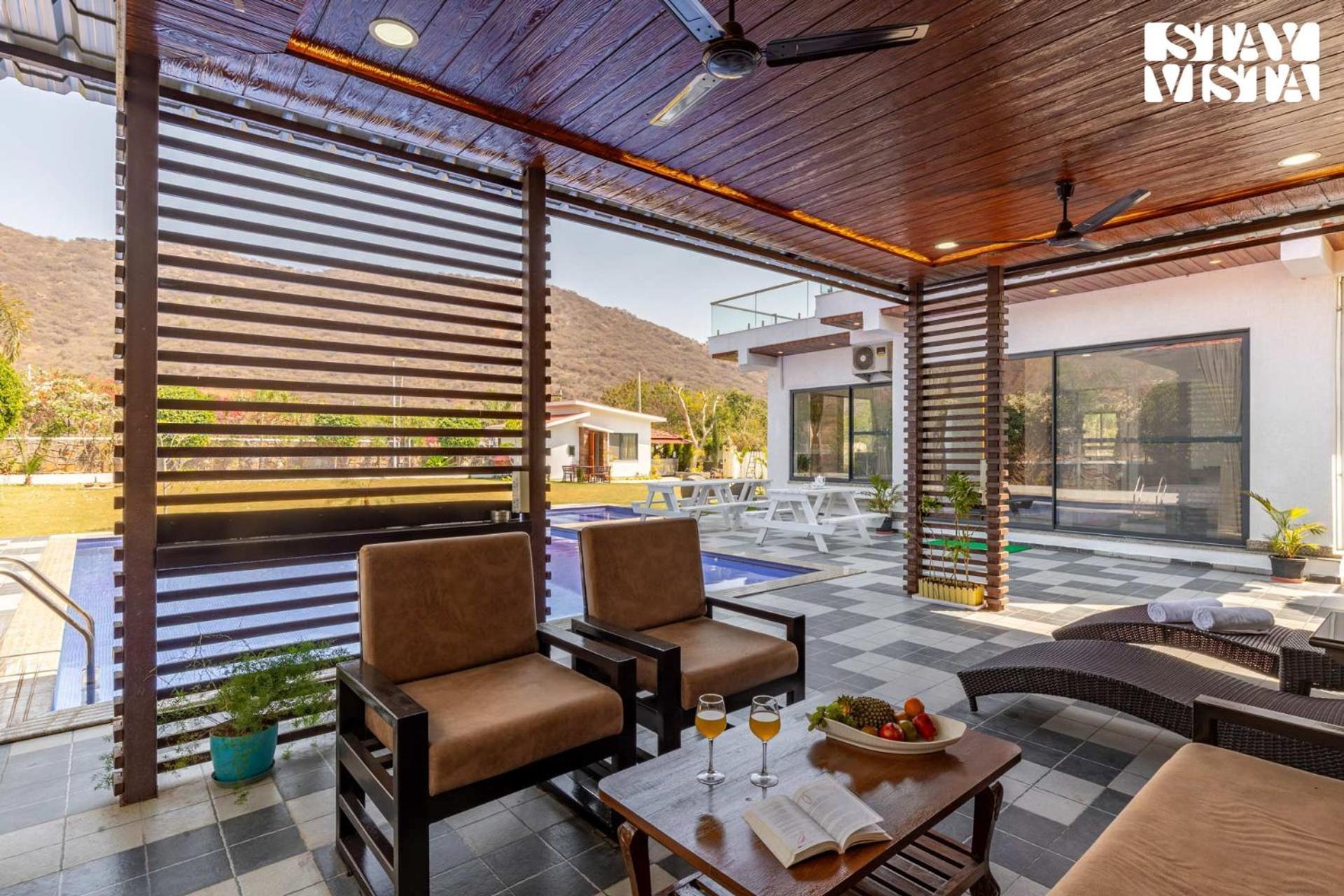 Stayvista'S Bella Dream - Mountain-View With Outdoor Pool, Lawn Featuring A Gazebo & Indoor Games Udaipur Exteriör bild